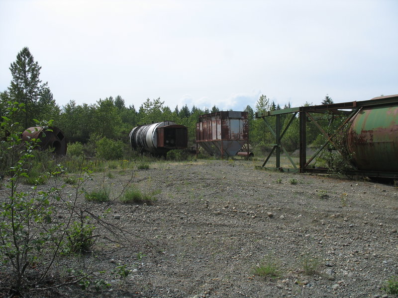 File:2009-07-05 49 -125 gravel field.jpg