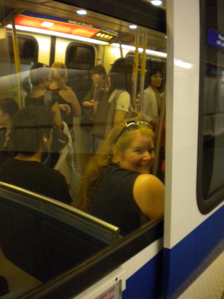 File:2009-05-23 49 -123 sueSkyTrain.jpg