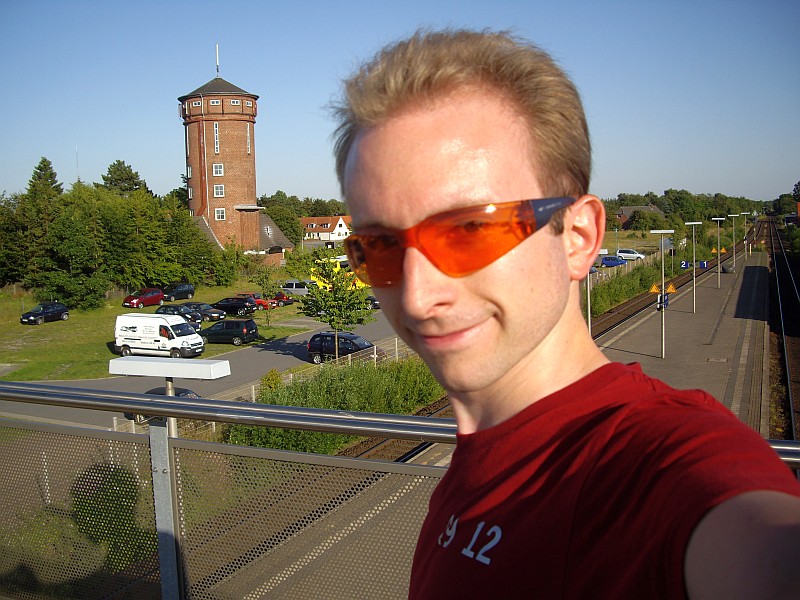 File:2009-06-24 54 8 bredstedt station.jpg