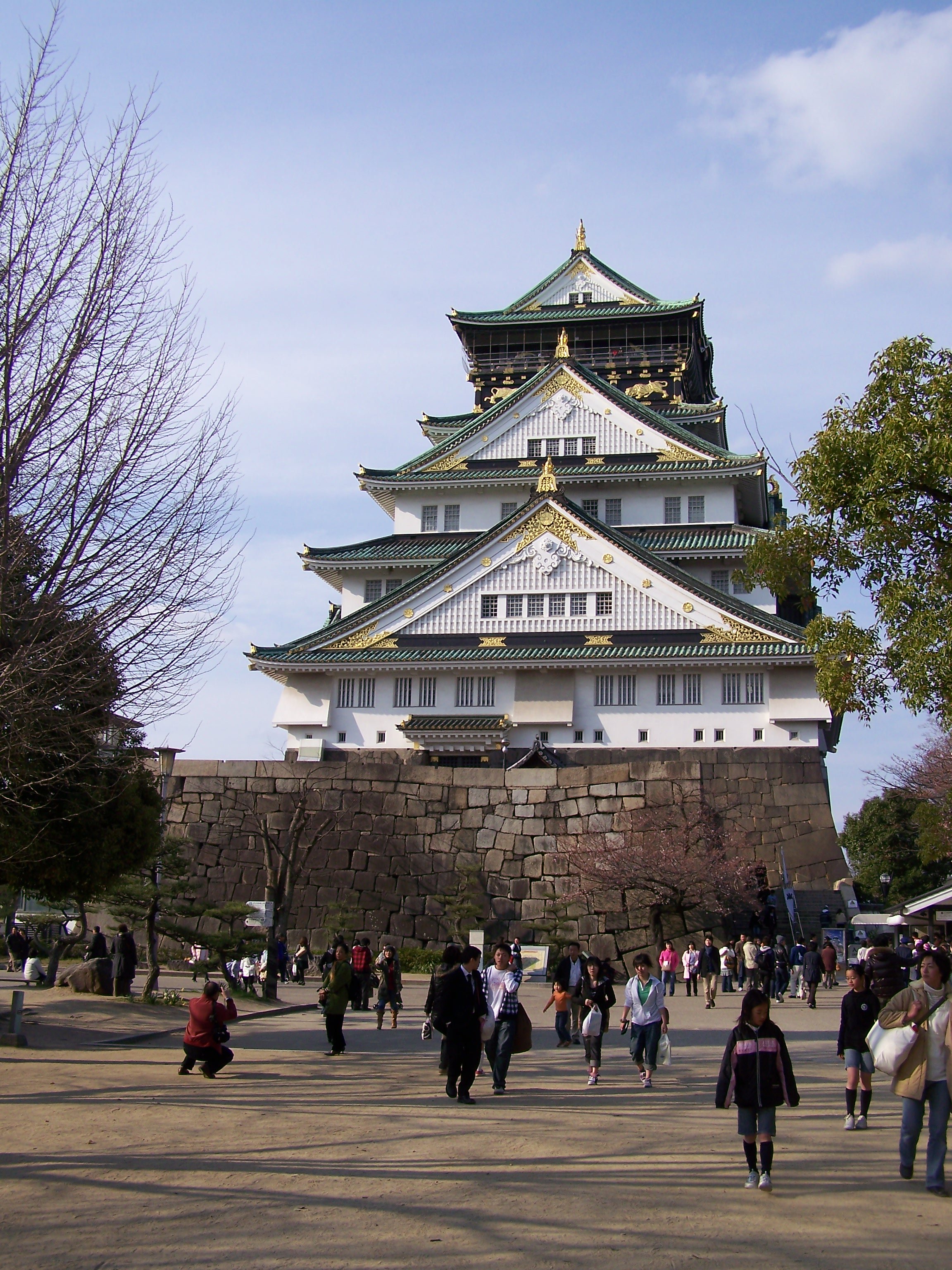 2009-03-29 34 135-osaka castle.JPG