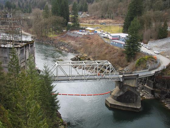 File:2009-03-17 49 -122.spillway.JPG