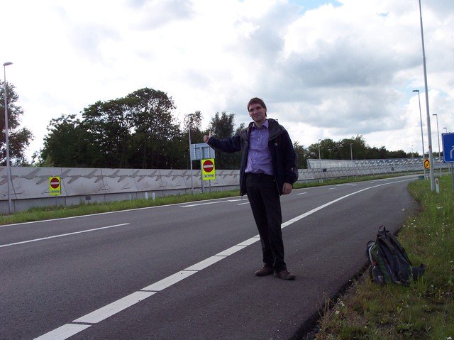 File:2012-07-15 52 5 hitchhiking.jpg