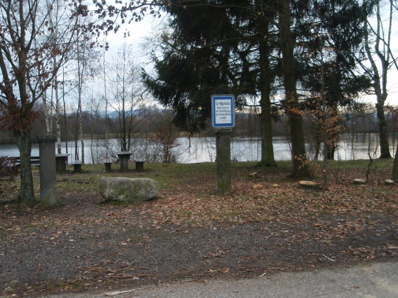 File:Gh20090308-48-7 04-lake.jpg