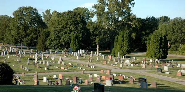 File:2008-09-06 39 -85 cemetery2.jpg