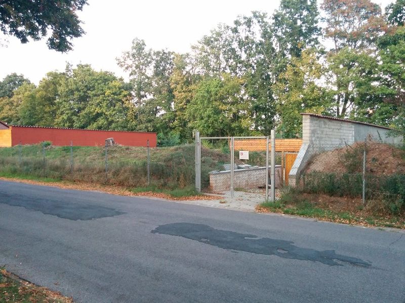 File:2018-09-19 52 09 14 Fence.jpg