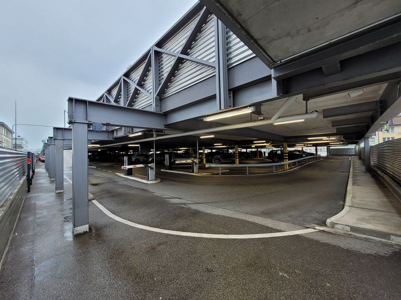 File:2024-05-27 47 8 parking deck.jpg