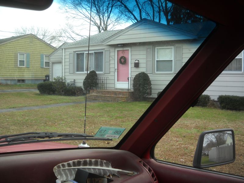 File:About half way between the truck and the pink door.jpg