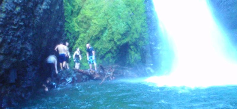 File:200807121648 six geohashers in oneonta gorge swim to the ledge next to the waterfall.jpg