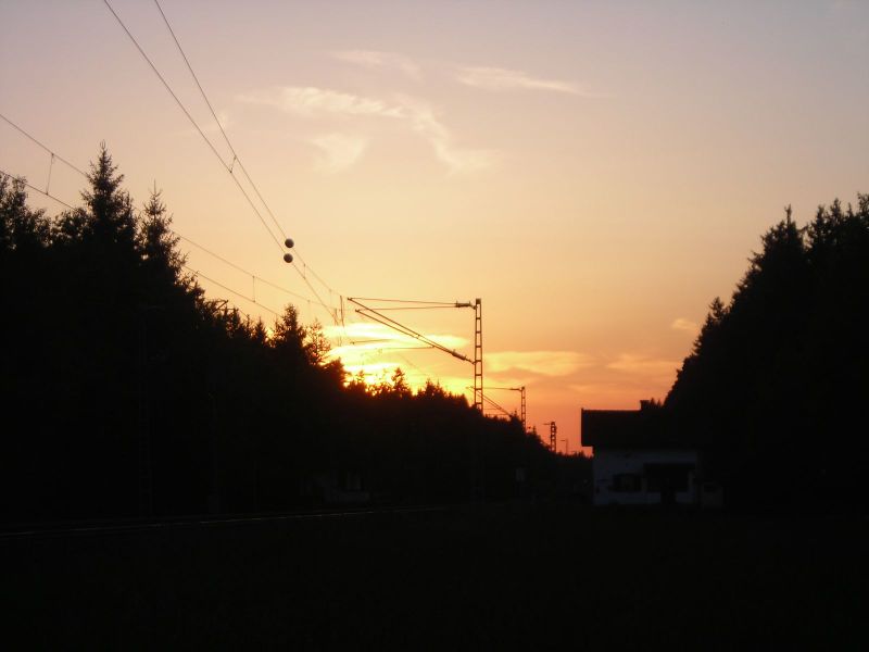 File:2013-06-05 47 11 - Zertrin - Sunset on the railroad.JPG