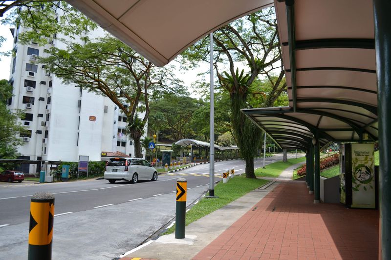 File:Hall 8 bus station 1.jpg