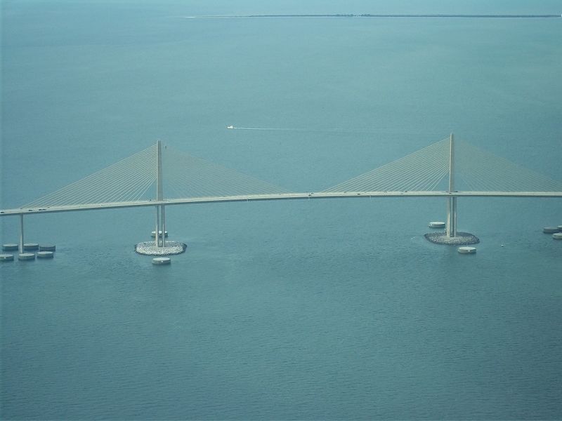 File:2012-12-23 27 -82 SunshineSkyway.JPG