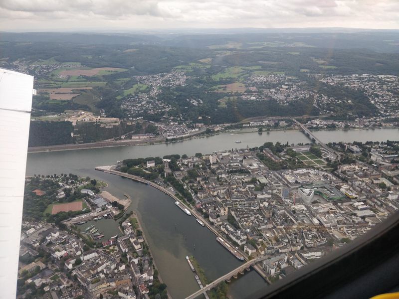 File:2021-09-19 50-7 Deutsches Eck .jpg